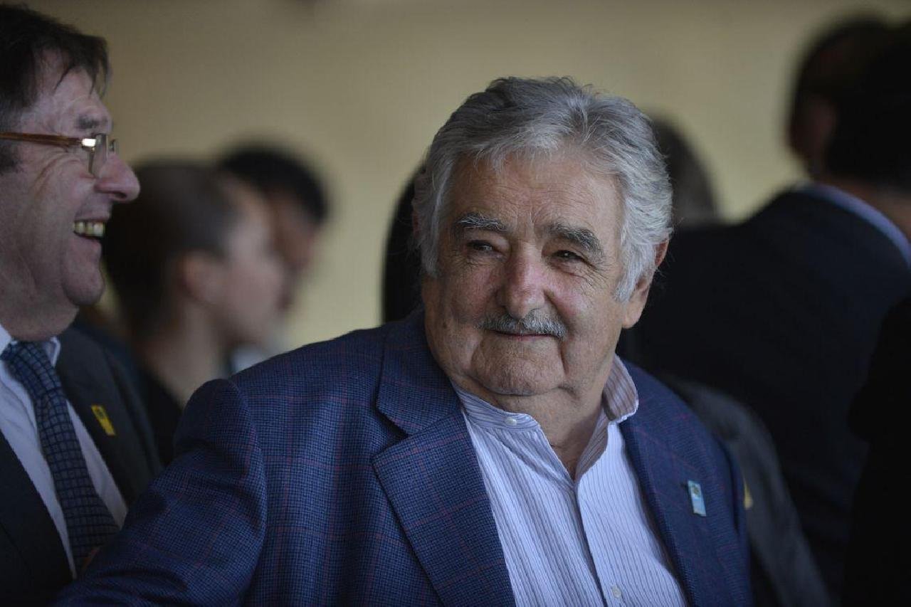 PEPE MUJICA É ELEITO SENADOR NO URUGUAI PEPE MUJICA É ELEITO SENADOR NO URUGUAI