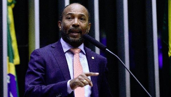 PROJETO DO EX-DEPUTADO BEBETO É APROVADO NA CÂMARA FEDERAL