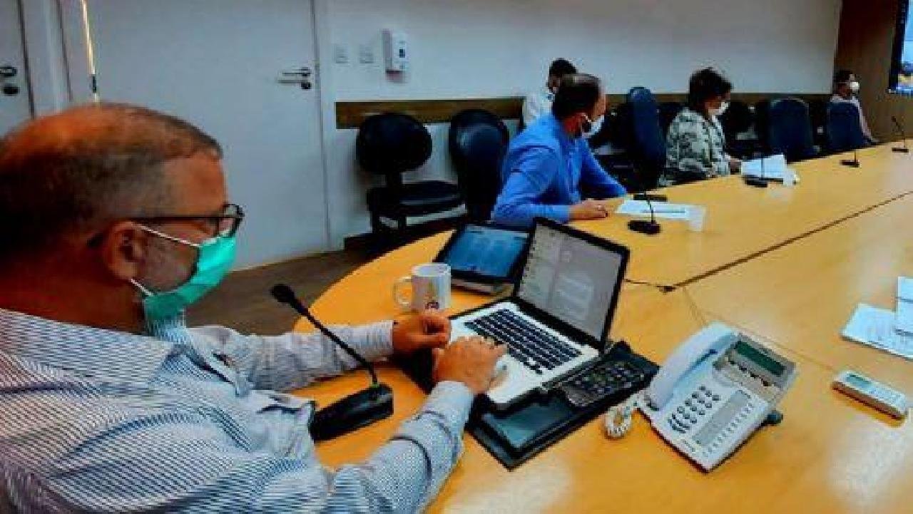 UMA CRÔNICA DO DESASTRE ANUNCIADO, DIZ SECRETÁRIO SOBRE AUMENTO DE COVID 19 UMA CRÔNICA DO DESASTRE ANUNCIADO, DIZ SECRETÁRIO SOBRE AUMENTO DE COVID 19