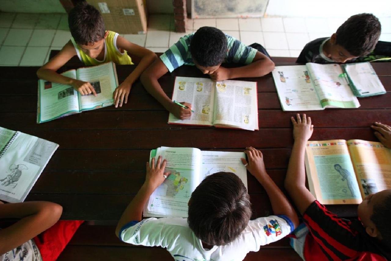 ESCOLAS PÚBLICAS REPROVAM 2,6 MILHÕES DE ALUNOS EM 2018, DIZ UNICEF