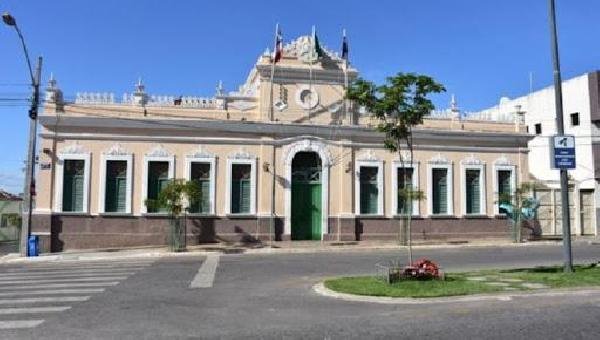 VITÓRIA DA CONQUISTA LIBERA CINEMAS E AULAS PRÁTICAS NAS FACULDADES