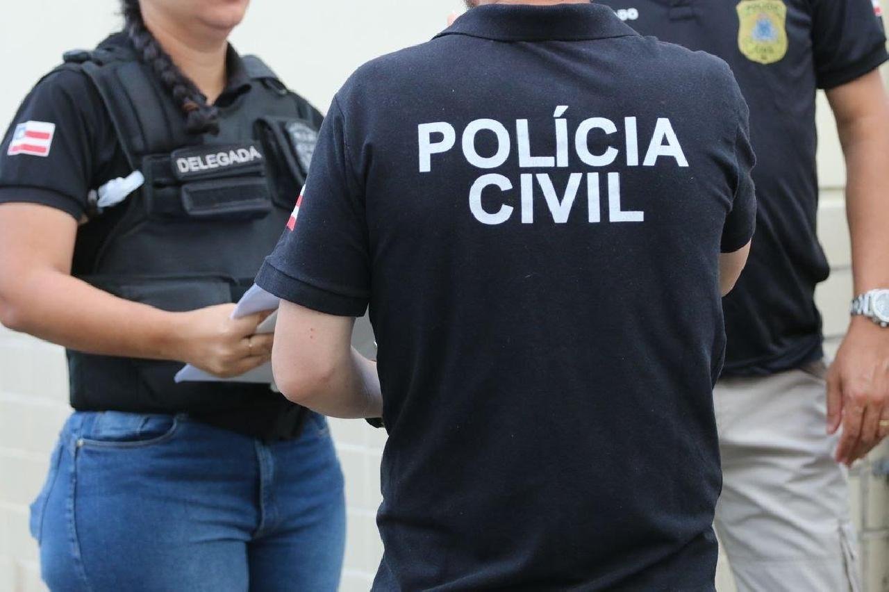 HOMEM É PRESO APÓS CRIAR PERFIL FAKE PARA ASSEDIAR MAIS DE 100 MULHERES EM ITAPETINGA HOMEM É PRESO APÓS CRIAR PERFIL FAKE PARA ASSEDIAR MAIS DE 100 MULHERES EM ITAPETINGA