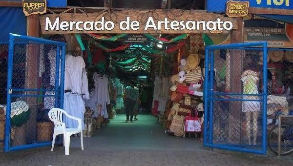 MERCADO DE ARTESANATO DE ILHÉUS É ALVO DE CRÍTICAS POR FALTA DE MANUTENÇÃO