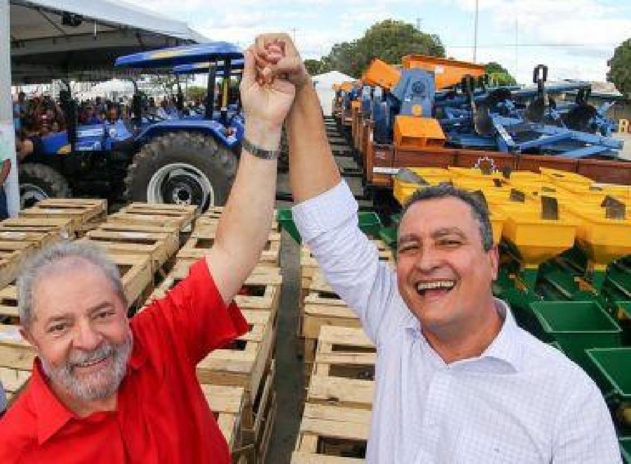 LULA VENCERIA BOLSONARO NA BAHIA, APONTA PESQUISA LULA VENCERIA BOLSONARO NA BAHIA, APONTA PESQUISA