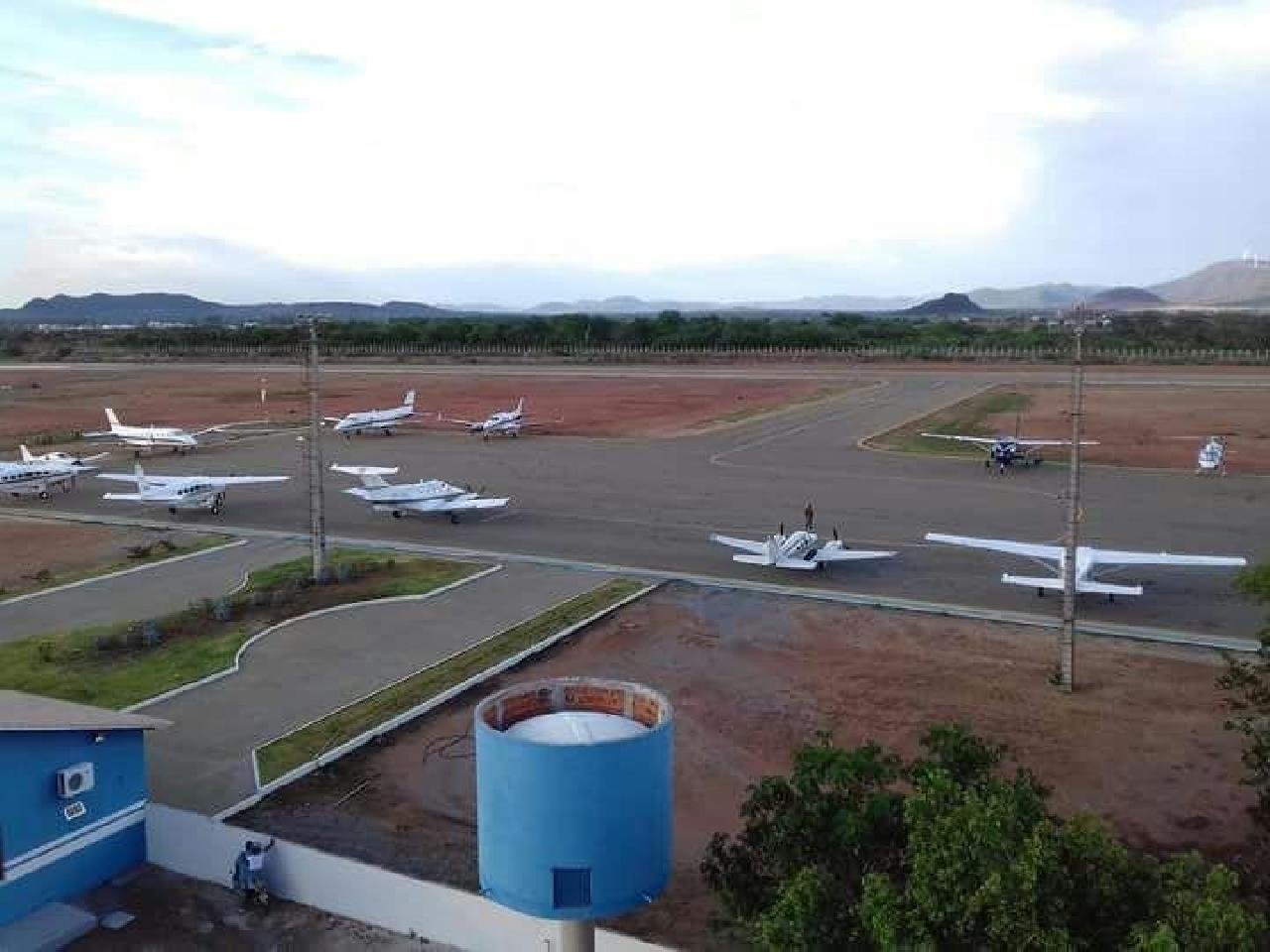 RECUPERAÇÃO DO AEROPORTO DE GUANAMBI PERMITIRÁ OPERAÇÃO COM VOOS COMERCIAIS RECUPERAÇÃO DO AEROPORTO DE GUANAMBI PERMITIRÁ OPERAÇÃO COM VOOS COMERCIAIS