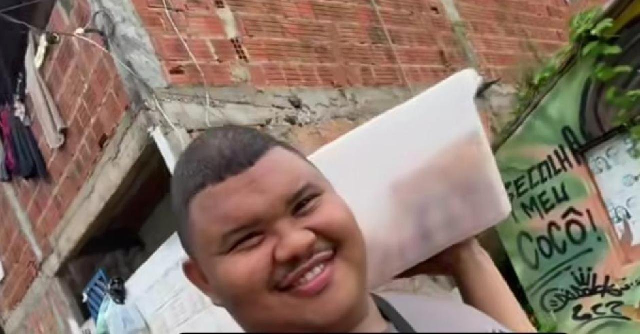 DE ILHÉUS PARA O MUNDO: MATHEUS SONHOS VIRALIZA AO VENDER ALEGRIA, BANANAS REAIS E SONHOS