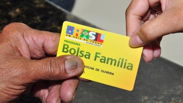 GOVERNO RETIRA 1,3 MILHÃO DE BENEFICIÁRIOS DO PROGRAMA BOLSA FAMÍLIA