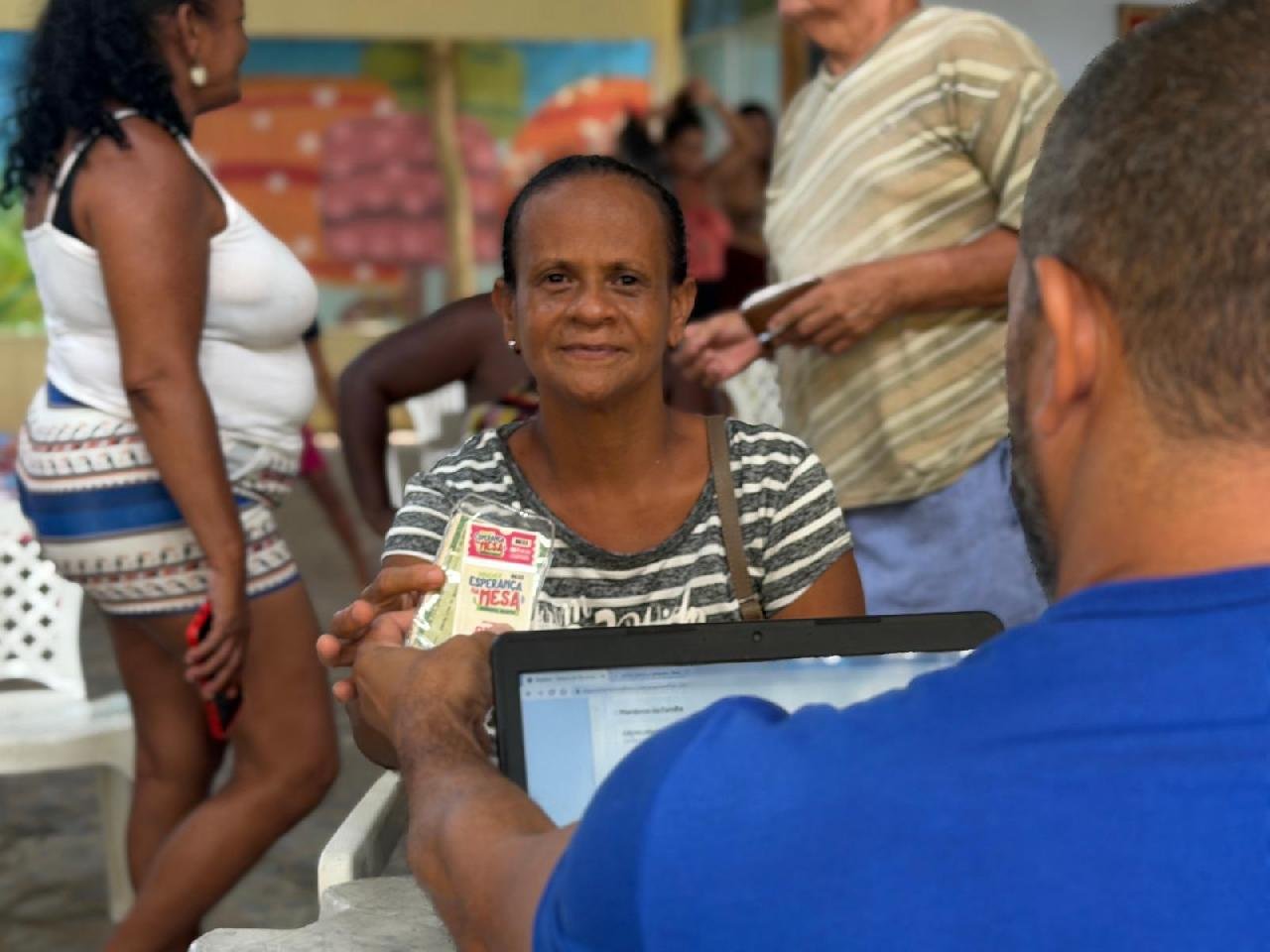 ENTREGA DE VOUCHERS PARA OS KITS DA SEMANA SANTA É INICIADA EM ILHÉUS 