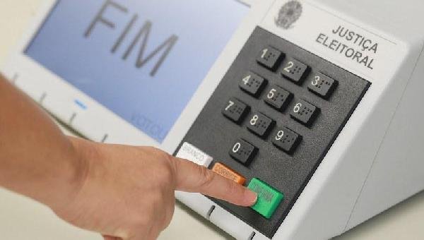 LULA LIDERA PRIMEIROS BOLETINS NO EXTERIOR; FLÁVIO VENCE NAS FILIPINAS E TAILÂNDIA
