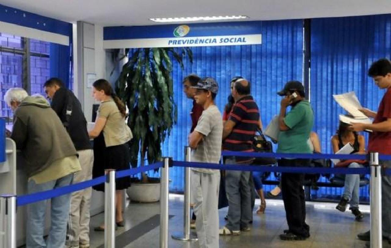 PROVA DE VIDA PARA SERVIDORES INATIVOS VOLTA A SER EXIGIDA A PARTIR DESTA QUINTA (1º) PROVA DE VIDA PARA SERVIDORES INATIVOS VOLTA A SER EXIGIDA A PARTIR DESTA QUINTA (1º)
