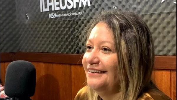 “NÃO VAMOS DEIXAR DE FAZER”, DIZ VITÓRIA PENALVA SOBRE O FORRÓ DOS APAEXONADOS E O BALAIO JUNINO DA APAE