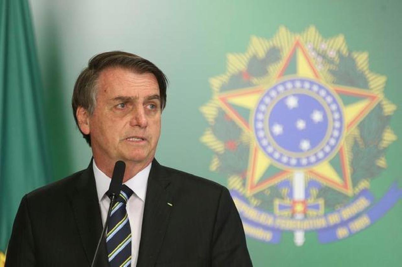 JAIR BOLSONARO PRETENDE MUDAR REGRAS PARA REMUNERAÇÃO DE CONTRATOS DE PUBLICIDADE JAIR BOLSONARO PRETENDE MUDAR REGRAS PARA REMUNERAÇÃO DE CONTRATOS DE PUBLICIDADE