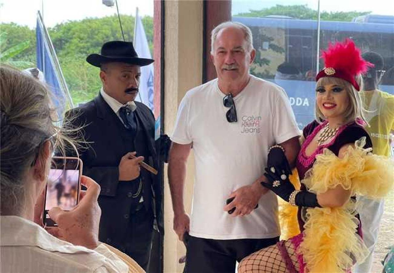 COM CERCA DE 4 MIL PASSAGEIROS, MSC PREZIOSA ABRE TEMPORADA DE CRUZEIROS EM ILHÉUS COM CERCA DE 4 MIL PASSAGEIROS, MSC PREZIOSA ABRE TEMPORADA DE CRUZEIROS EM ILHÉUS