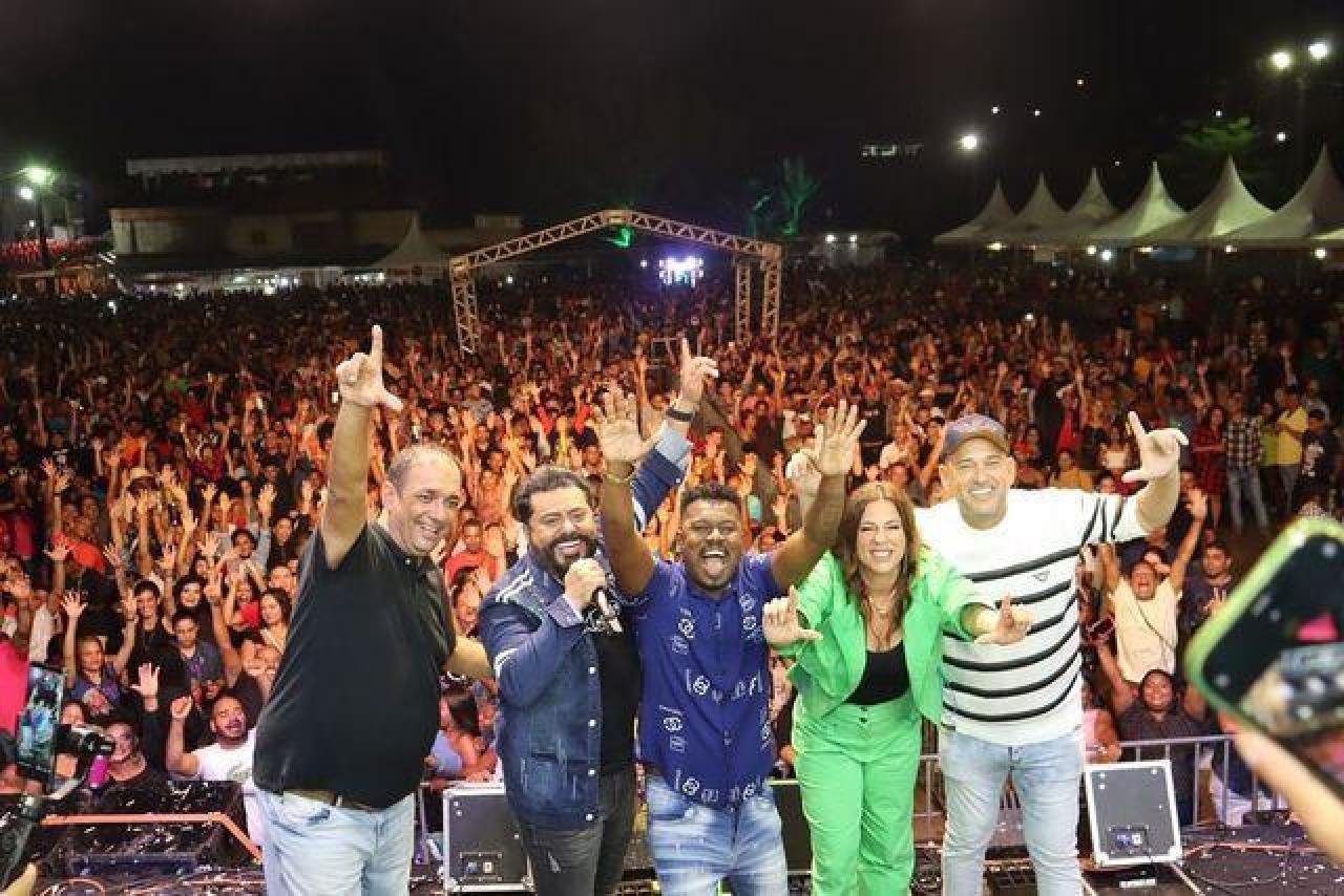TEMPESTADE EM COPO D’ÁGUA: MARÃO, SOANE GALVÃO E O DEPUTADO PANCADINHA TEMPESTADE EM COPO D’ÁGUA: MARÃO, SOANE GALVÃO E O DEPUTADO PANCADINHA