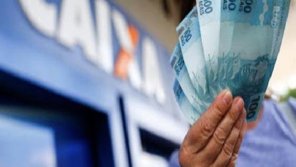 CAIXA LIBERA MICROCRÉDITO DE ATÉ R$ 3 MIL MESMO PARA QUEM ESTÁ COM O NOME SUJO; SAIBA COMO SOLICITAR