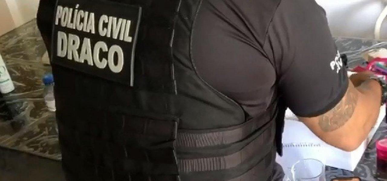 SUSPEITO DE SER RESPONSÁVEL POR ATAQUES A BANCOS, É PRESO NA BAHIA SUSPEITO DE SER RESPONSÁVEL POR ATAQUES A BANCOS, É PRESO NA BAHIA