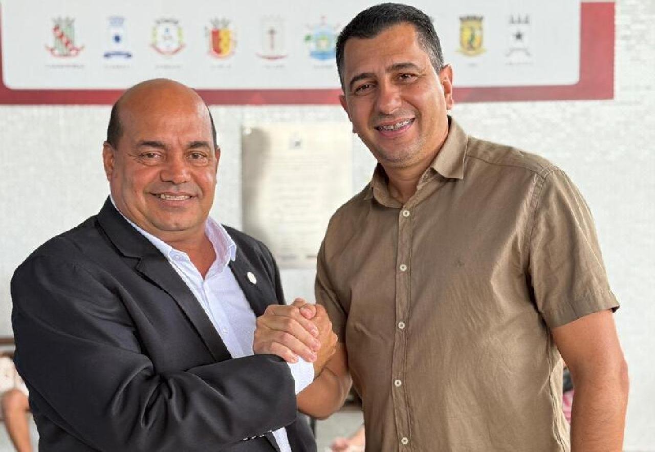 NEGO DE SARONGA É ELEITO PRESIDENTE DO CONSÓRCIO DE SAÚDE REGIONAL DE ILHÉUS 