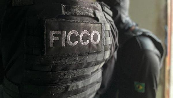 SUSPEITO DE COMANDAR TRÁFICO DE DROGAS EM IPIAÚ MORRE DURANTE CONFRONTO COM POLICIAIS EM ILHÉUS