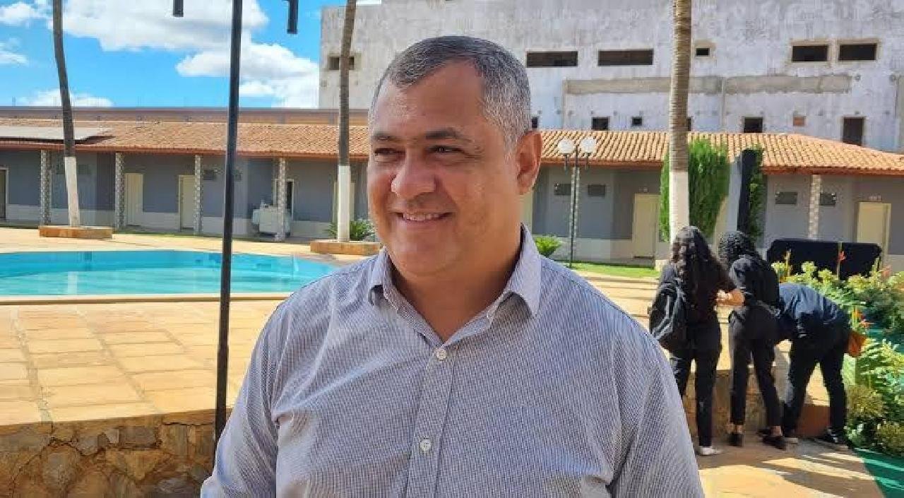 PRESIDENTE DA CAR AFIRMA QUE GOVERNO QUER TRAZER MONTADORAS DE MÁQUINAS DO AGRONEGÓCIO PARA A BAHIA PRESIDENTE DA CAR AFIRMA QUE GOVERNO QUER TRAZER MONTADORAS DE MÁQUINAS DO AGRONEGÓCIO PARA A BAHIA