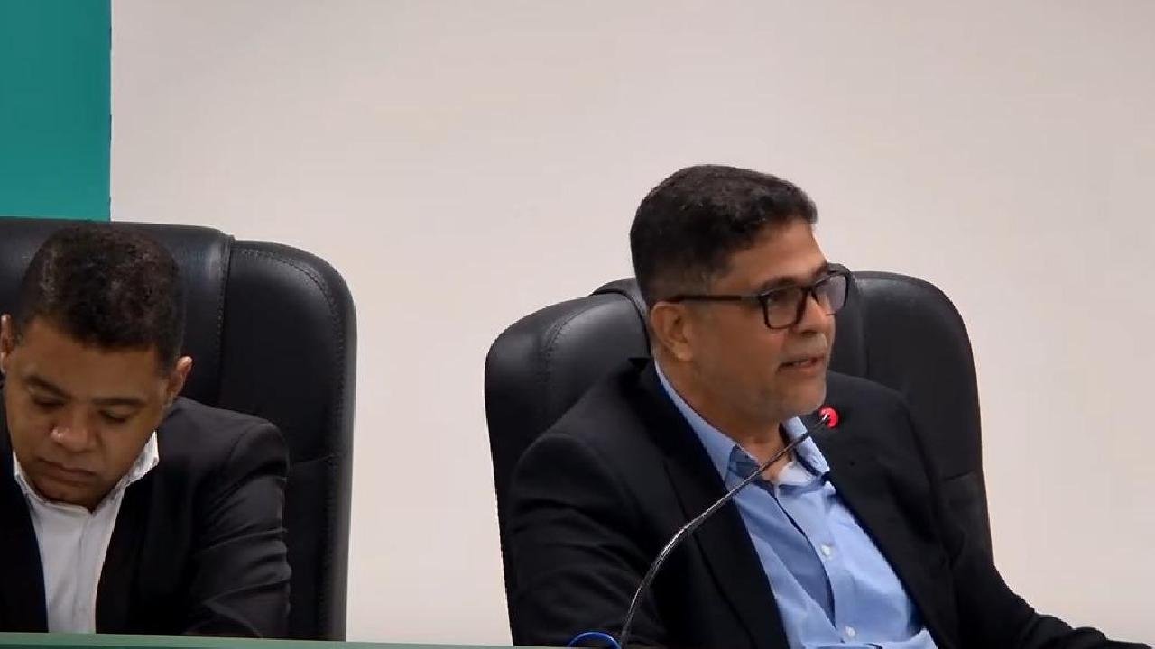 PREFEITURA DE ILHÉUS APRESENTA CUMPRIMENTO DE METAS FISCAIS DO 1º QUADRIMESTRE DE 2025 EM AUDIÊNCIA PÚBLICA PREFEITURA DE ILHÉUS APRESENTA CUMPRIMENTO DE METAS FISCAIS DO 1º QUADRIMESTRE DE 2025 EM AUDIÊNCIA PÚBLICA