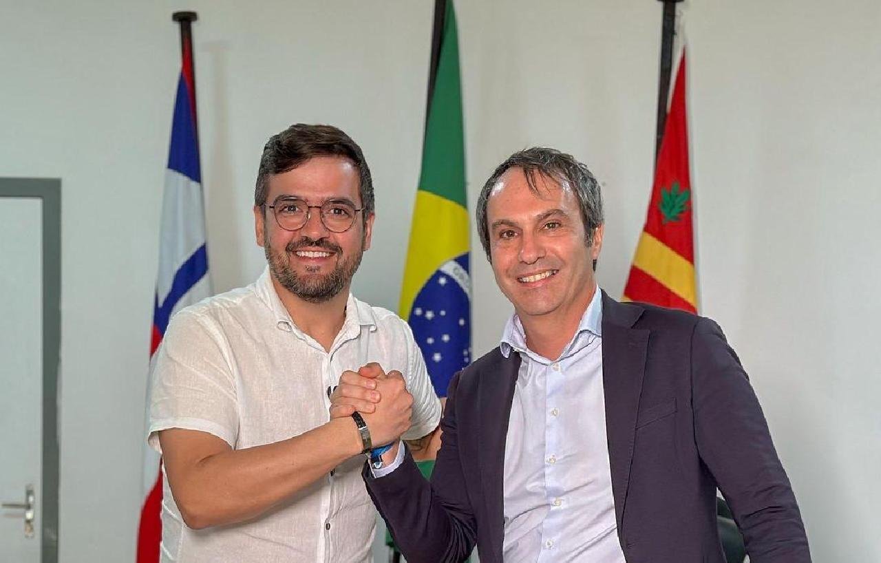 PREFEITO DE ILHÉUS RECEBE VISITA DO CÔNSUL-GERAL DE PORTUGAL E FORTALECE DIÁLOGO INTERNACIONAL PREFEITO DE ILHÉUS RECEBE VISITA DO CÔNSUL-GERAL DE PORTUGAL E FORTALECE DIÁLOGO INTERNACIONAL