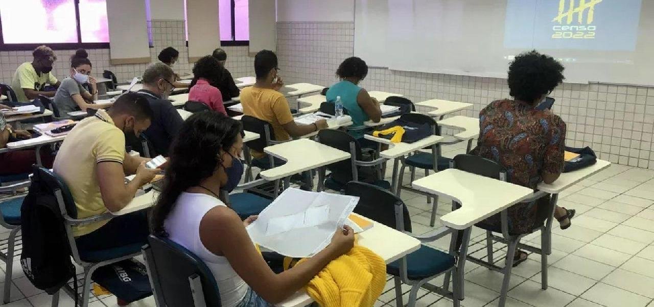 BAHIA: IBGE TREINA AGENTES CENSITÁRIOS BAHIA: IBGE TREINA AGENTES CENSITÁRIOS