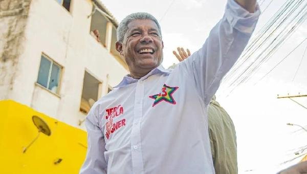 QUAEST: JERÔNIMO TEM 56% DE APROVAÇÃO NA BAHIA, MAS AVALIAÇÃO NEGATIVA DO GOVERNO SOBE