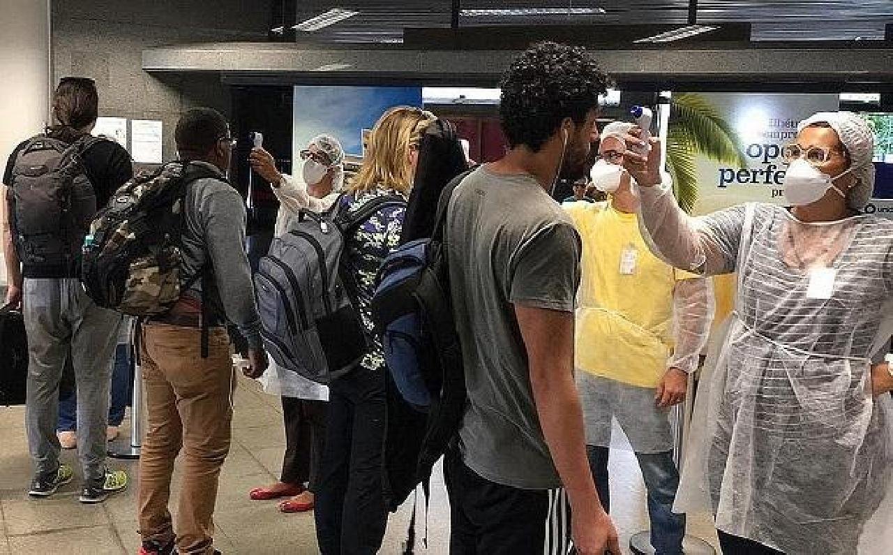 PRESIDENTE DO STF VETA BARREIRAS SANITÁRIAS EM AEROPORTOS DA BAHIA E MARANHÃO PRESIDENTE DO STF VETA BARREIRAS SANITÁRIAS EM AEROPORTOS DA BAHIA E MARANHÃO