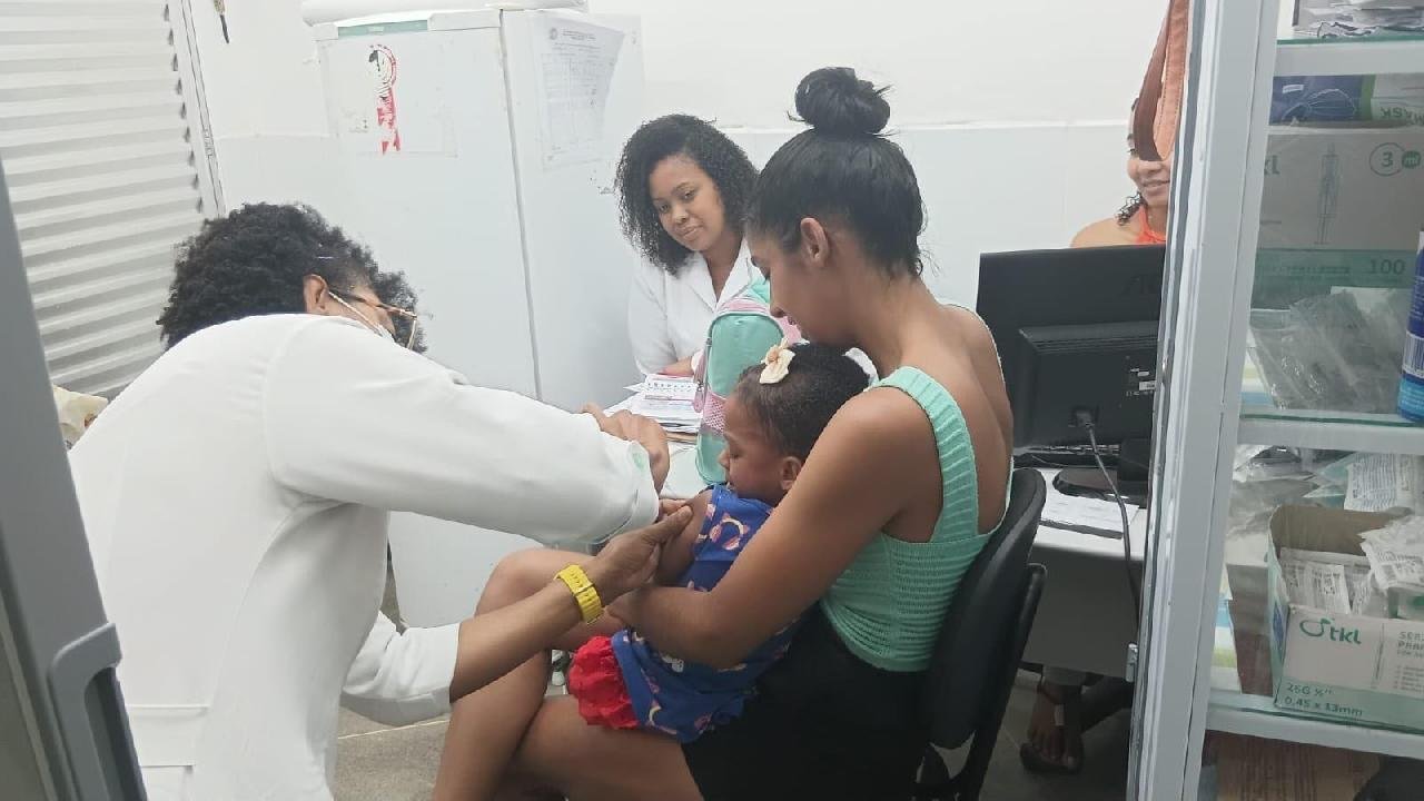 QUASE DUAS MIL DOSES SÃO APLICADAS DURANTE DIA D DE MULTI VACINAÇÃO EM ILHÉUS