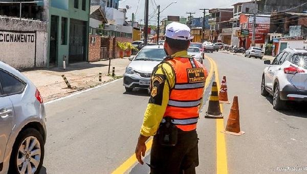 ILHÉUS: AGENTES DE TRÂNSITO SÃO DEMITIDOS APÓS FALTAS INJUSTIFICADAS