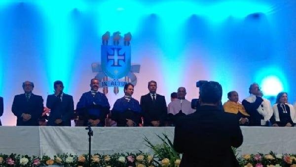 REITOR DA UESC TOMA POSSE DO CARGO