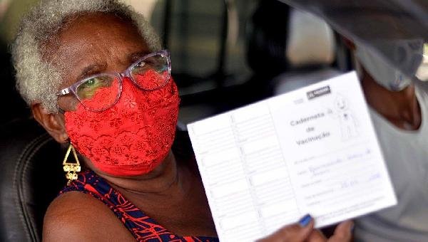 BAHIA JA VACINOU 76% DA POPULAÇÃO COM PRIMEIRA DOSE 