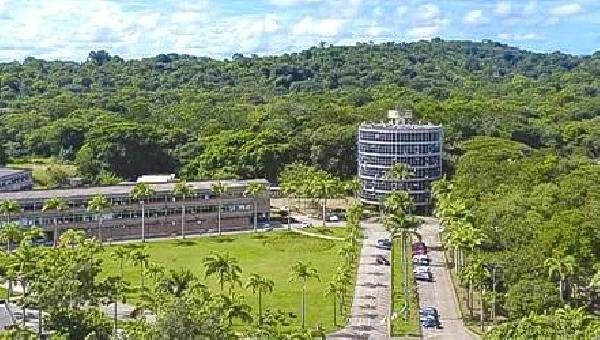 UESC CELEBRA 52 ANOS DO CAMPUS PROFESSOR SOANE NAZARÉ DE ANDRADE COM OUTORGA DE TÍTULOS HONORÍFICOS