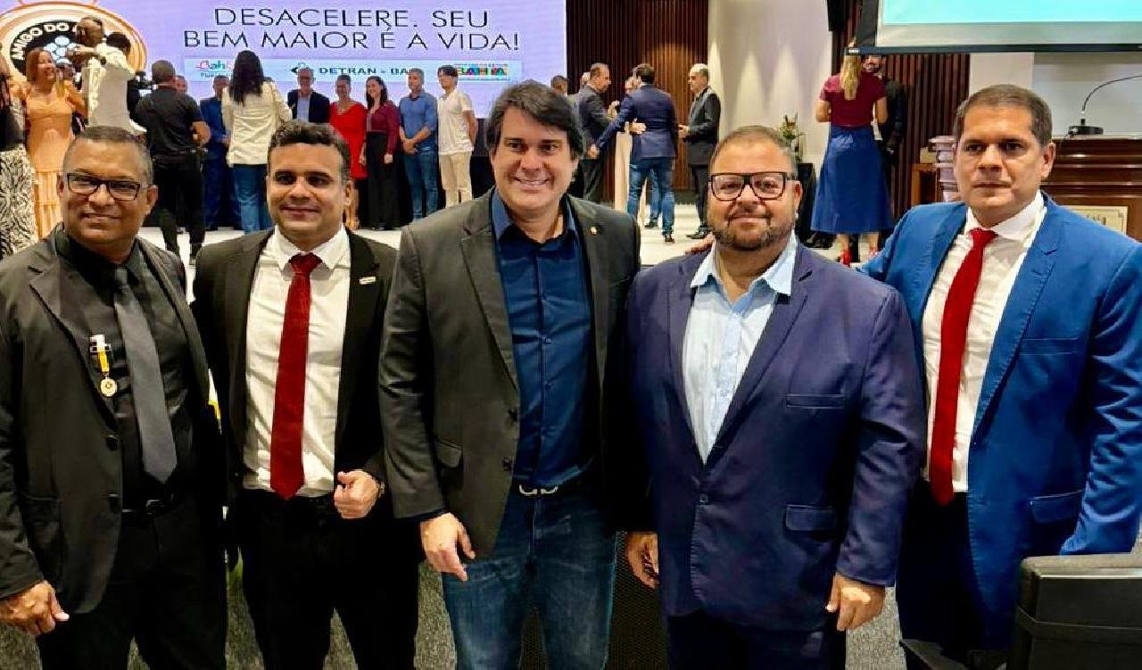 VEREADOR NAL DO DETRAN PARTICIPA DE SOLENIDADE NO TRIBUNAL DE JUSTIÇA DA BAHIA