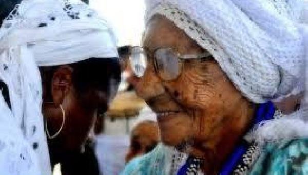 MAGNO LAVIGNE LAMENTA MORTE DE MÃE CARMOSINA, ÍCONE DA CULTURA POPULAR DE ILHÉUS