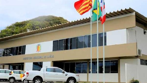 PREFEITURA DE ILHÉUS APRESENTA PROPOSTA DE REAJUSTE SALARIAL DE 5,53% E AUMENTO DE R$ 70 NO VALE-ALIMENTAÇÃO