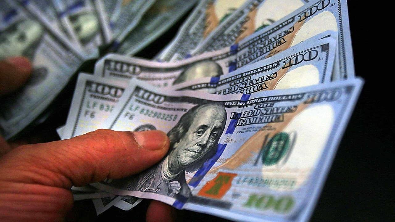 BRASILEIROS RECEBEM US$ 1.200 DO GOVERNO TRUMP CONTRA PERDA DE RENDA BRASILEIROS RECEBEM US$ 1.200 DO GOVERNO TRUMP CONTRA PERDA DE RENDA