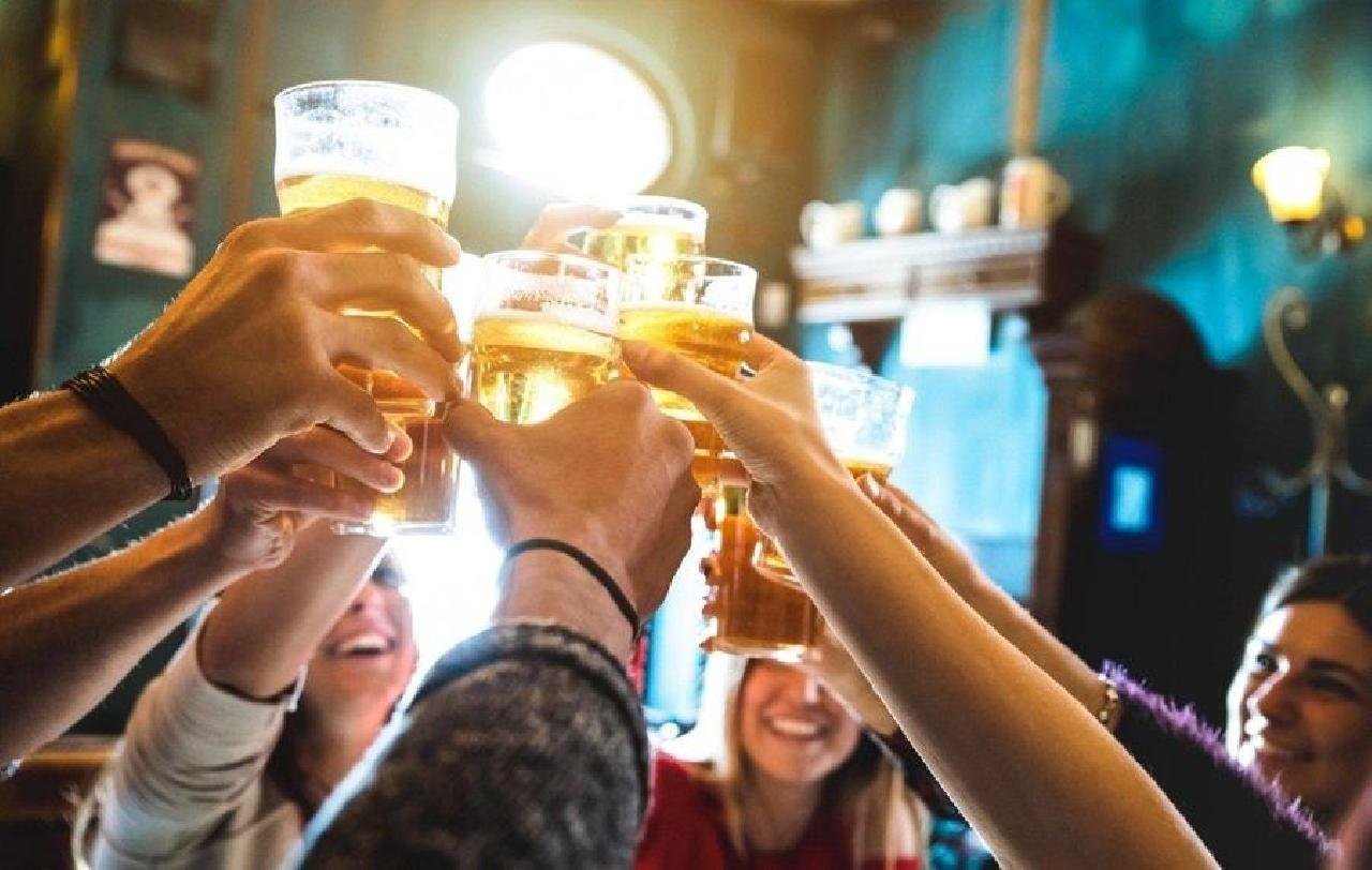 ILHÉUS: EVENTOS ESTÃO SUSPENSOS ATÉ 21 DE DEZEMBRO E BARES FUNCIONAM ATÉ MEIA NOITE ILHÉUS: EVENTOS ESTÃO SUSPENSOS ATÉ 21 DE DEZEMBRO E BARES FUNCIONAM ATÉ MEIA NOITE