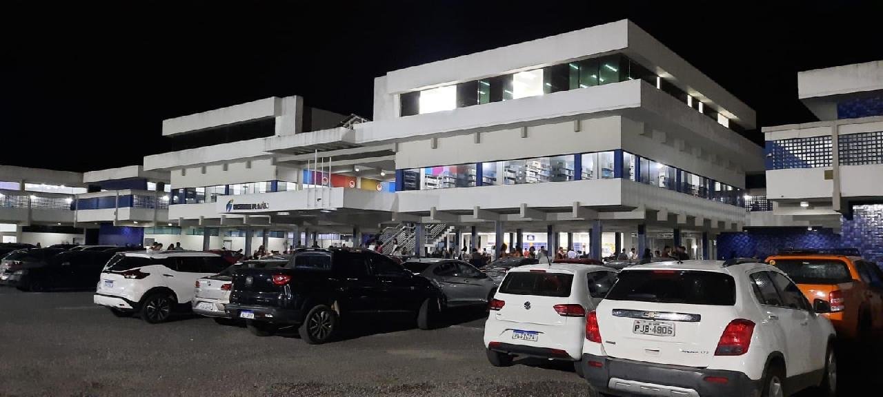 FACULDADE DE ILHÉUS RECEBE ESTUDANTES DO INSTITUTO NOSSA SENHORA DA PIEDADE  EM AÇÃO DE ORIENTAÇÃO VOCACIONAL 