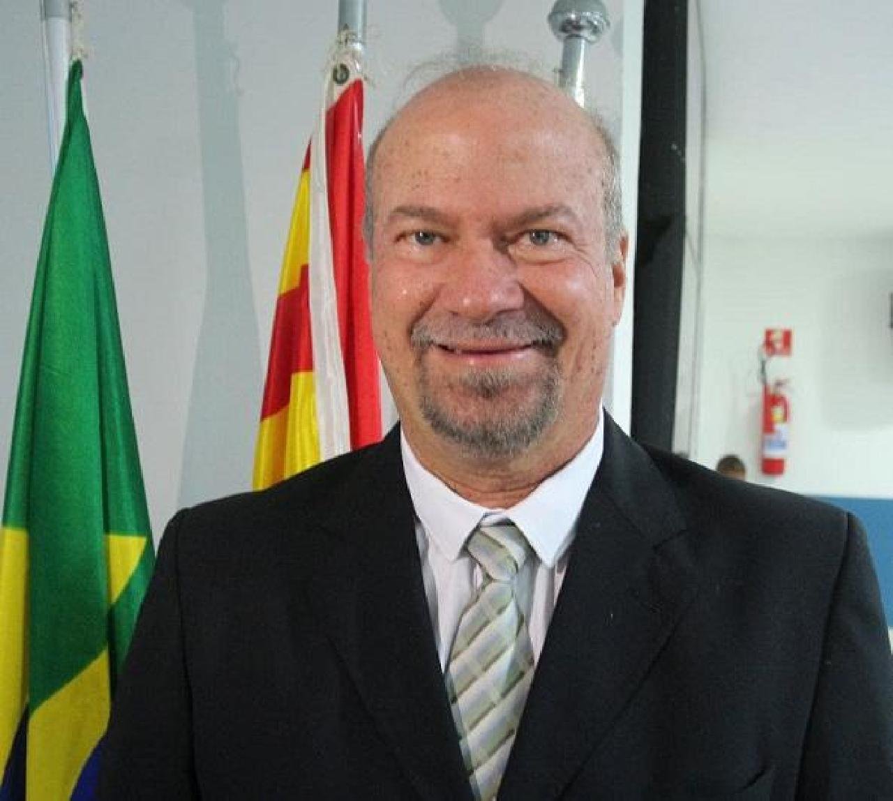 IRMÃ DE NÉO BASTOS AFIRMA QUE QUADRO DO RADIALISTA É MELHOR IRMÃ DE NÉO BASTOS AFIRMA QUE QUADRO DO RADIALISTA É MELHOR