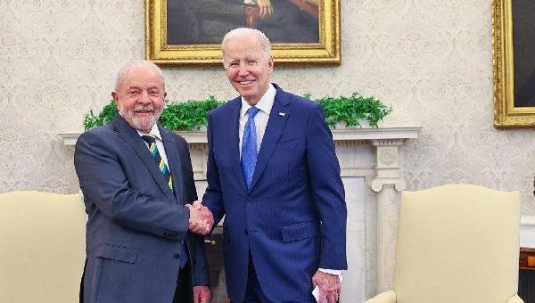 LULA E BIDEN SE REÚNEM NOS EUA E FAZEM DEFESA DA DEMOCRACIA