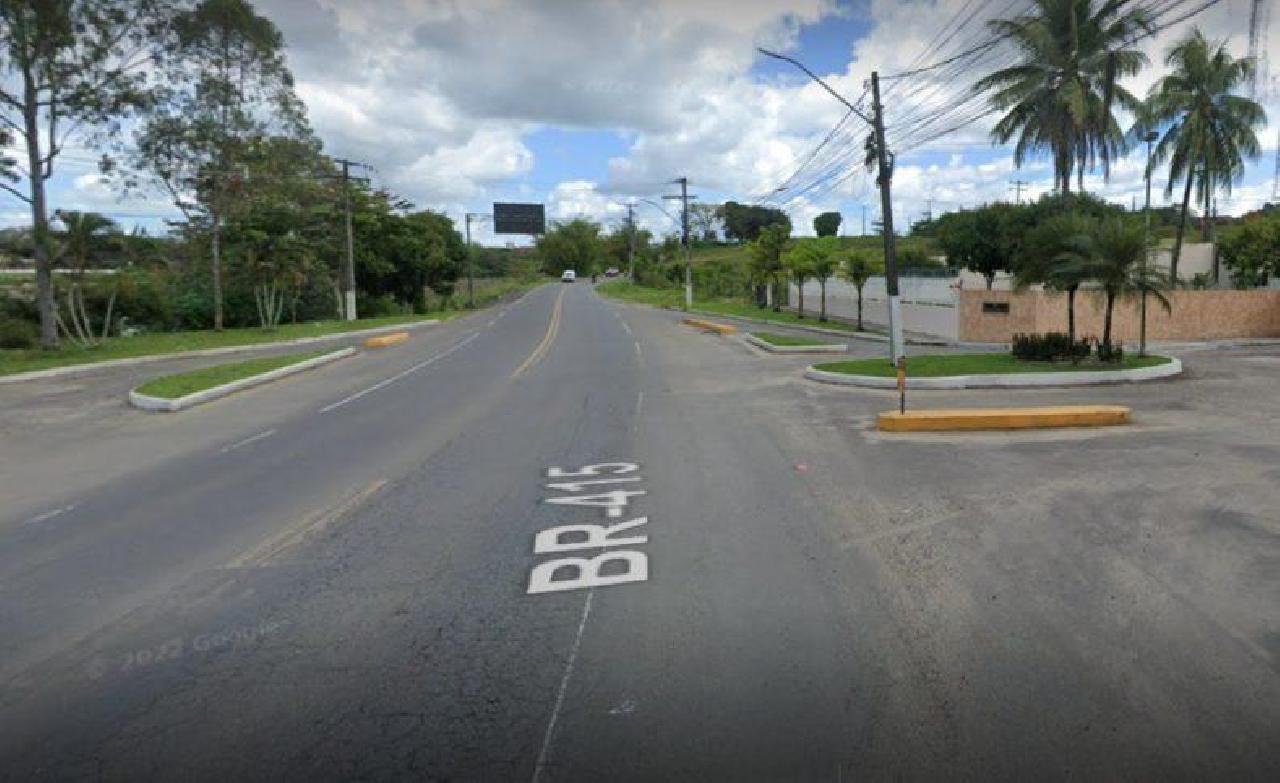 TRECHO DA BR-415 EM ITABUNA TERÁ SISTEMA DE PARE E SIGA NESTA QUARTA-FEIRA (25) TRECHO DA BR-415 EM ITABUNA TERÁ SISTEMA DE PARE E SIGA NESTA QUARTA-FEIRA (25)