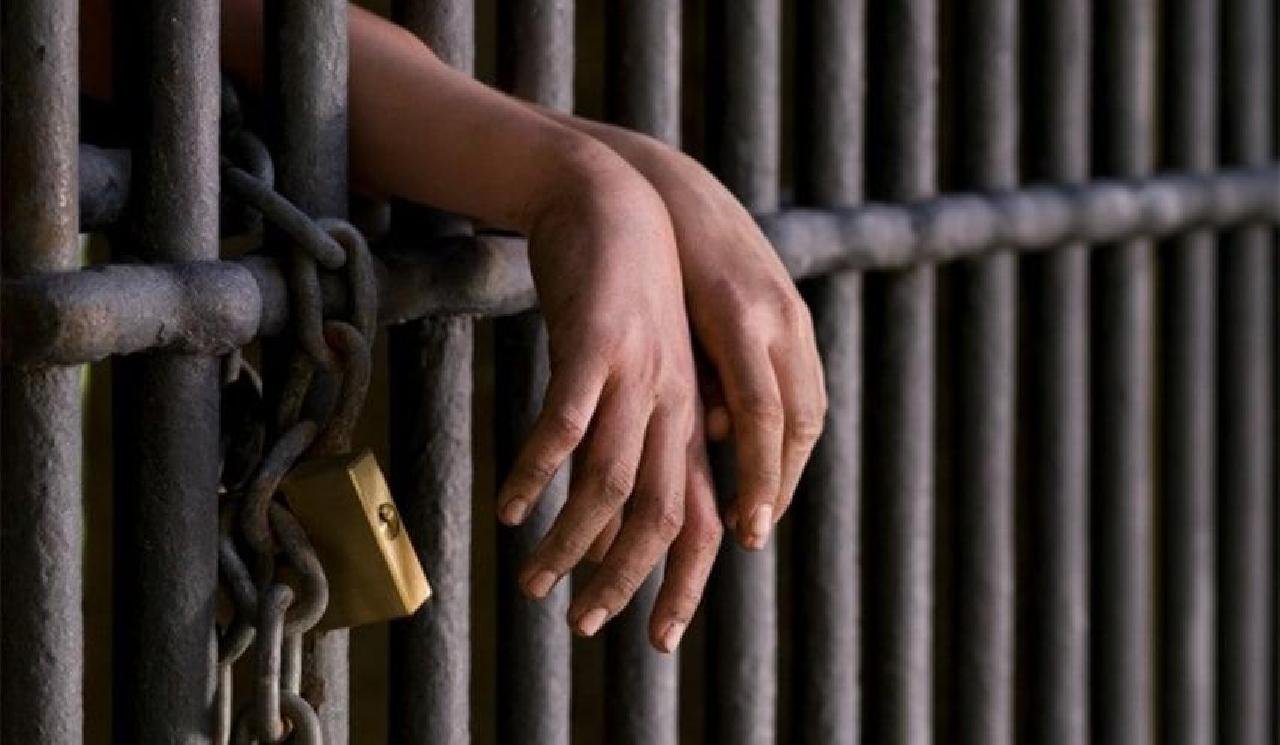 POLÍCIAIS DA BAHIA E DO CEARÁ CAPTURAM AUTOR DE 20 HOMICÍDIOS NA REGIÃO DE GUANAMBI POLÍCIAIS DA BAHIA E DO CEARÁ CAPTURAM AUTOR DE 20 HOMICÍDIOS NA REGIÃO DE GUANAMBI