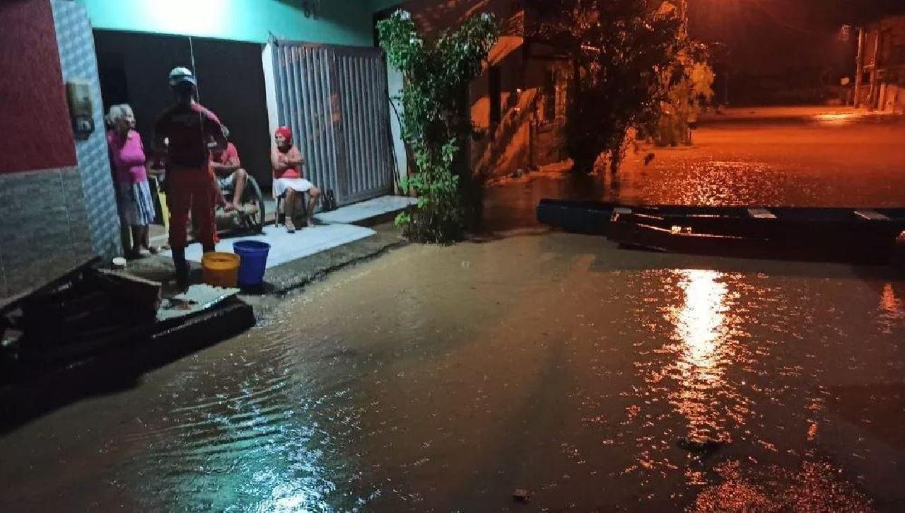 BAHIA: GOVERNO ATUALIZA DADOS EM MUNICÍPIOS AFETADOS PELAS CHUVAS BAHIA: GOVERNO ATUALIZA DADOS EM MUNICÍPIOS AFETADOS PELAS CHUVAS
