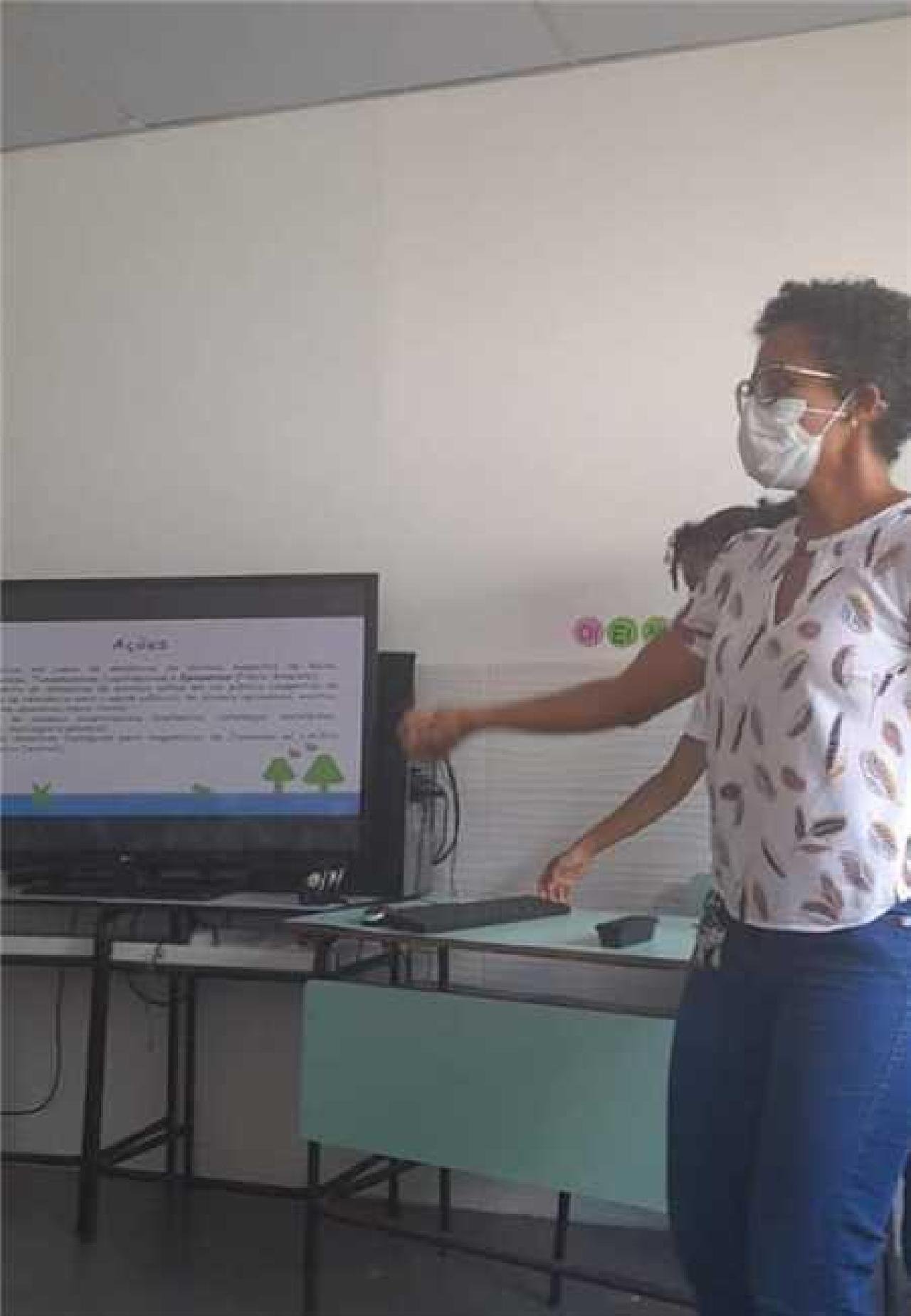CCZ ILHÉUS APRESENTA PROJETO "FALANDO DE ZOONOSES NAS ESCOLAS"