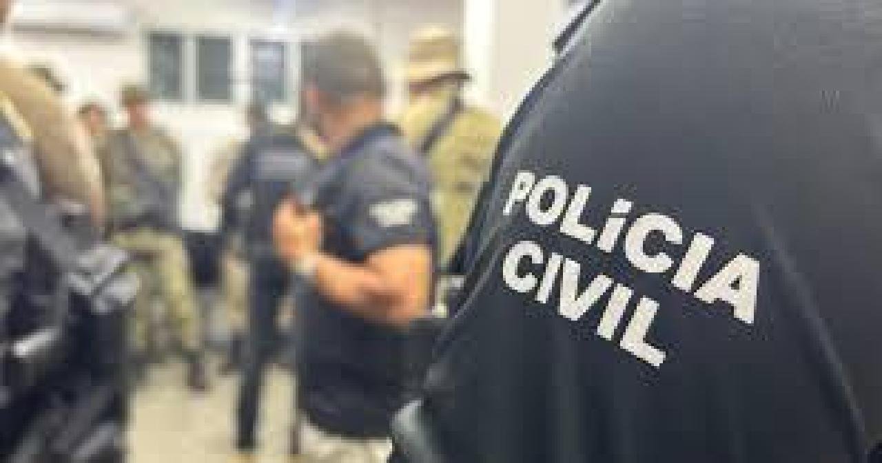 VEREADORES DE UBAITABA SÃO ALVOS DE UMA OPERAÇÃO CONTRA GRUPO CRIMINOSO VEREADORES DE UBAITABA SÃO ALVOS DE UMA OPERAÇÃO CONTRA GRUPO CRIMINOSO