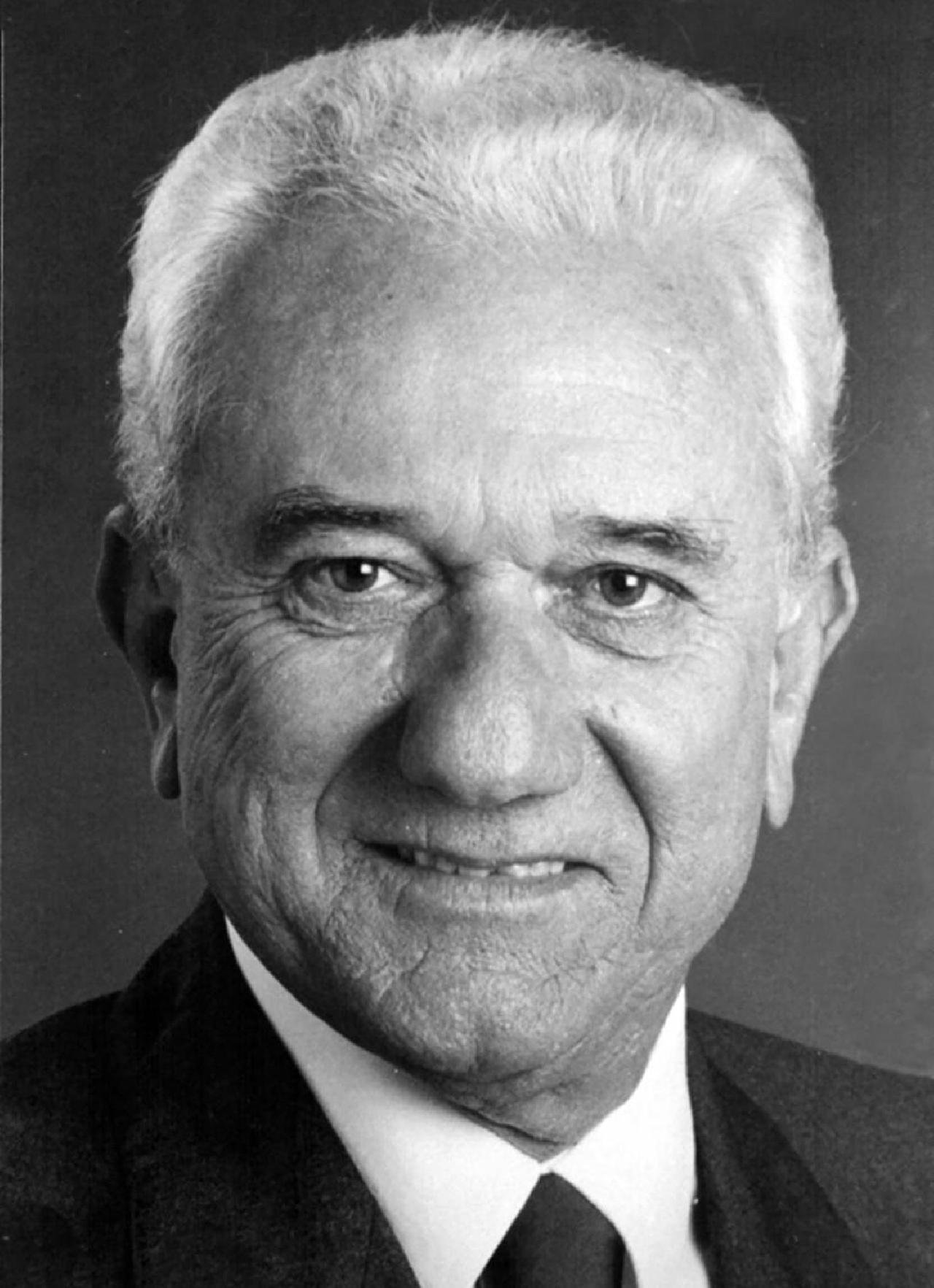 HÁ 45 ANOS ANTÔNIO OLÍMPIO TOMAVA POSSE PARA GOVERNAR ILHÉUS HÁ 45 ANOS ANTÔNIO OLÍMPIO TOMAVA POSSE PARA GOVERNAR ILHÉUS