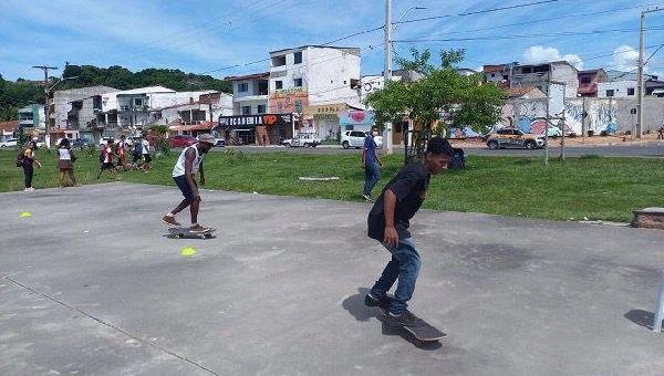 CEEP DO CHOCOLATE NELSON SCHAUN PROMOVE JOGOS ESCOLARES DA BAHIA