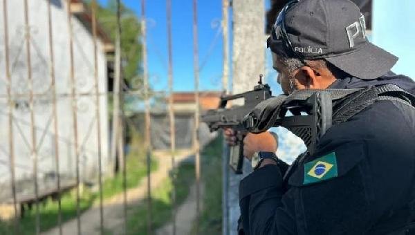 OPERAÇÃO CONTRA O TRÁFICO DE DROGAS E HOMICÍDIOS É REALIZADA EM ILHÉUS E OUTRAS CIDADES DA BAHIA, DE SÃO PAULO, MINAS GERAIS E SANTA CATARINA