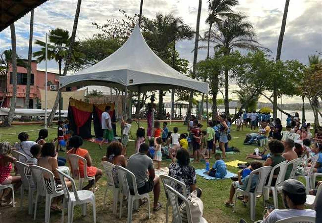 “QUINTAL ENCANTADO” É REALIZADO EM ILHÉUS PARA CELEBRAR O DIA DAS CRIANÇAS “QUINTAL ENCANTADO” É REALIZADO EM ILHÉUS PARA CELEBRAR O DIA DAS CRIANÇAS